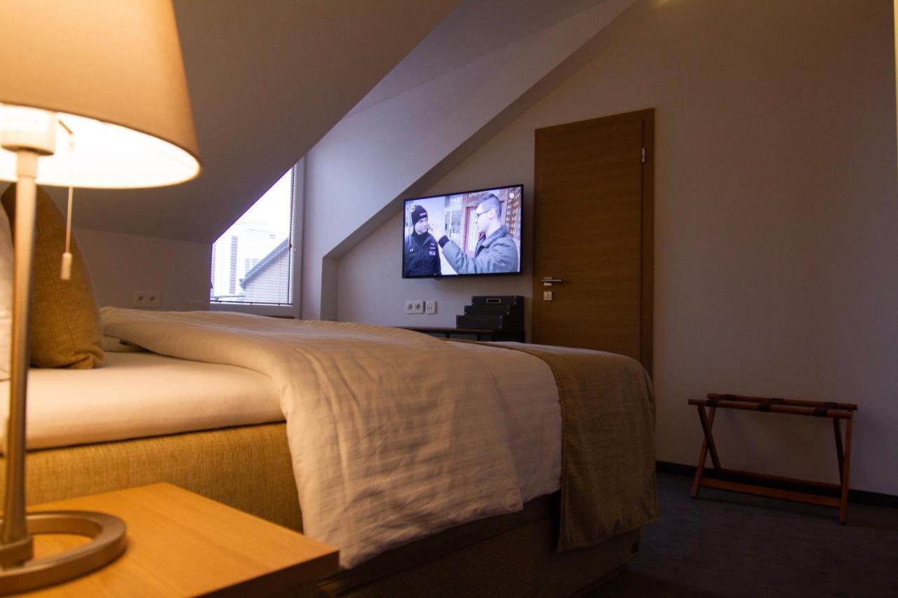 Hotel Marathon เซเนซ ภายนอก รูปภาพ